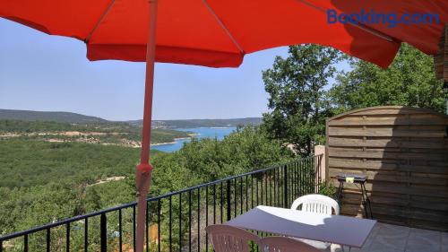 Appartement avec terrasse à Bauduen