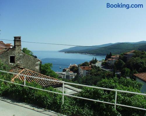 Appartement avec wifi et terrasse en bonne position de Rabac.