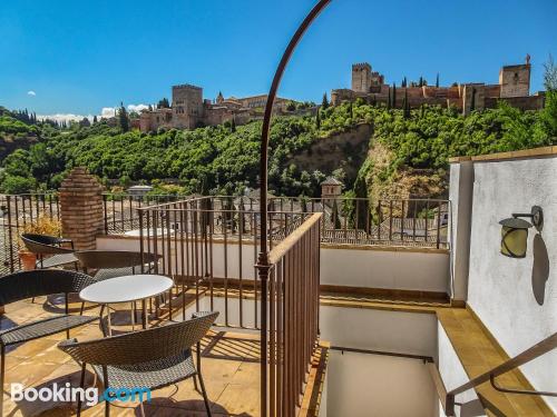 Apartamento de un dormitório em Granada. No melhor endereço!