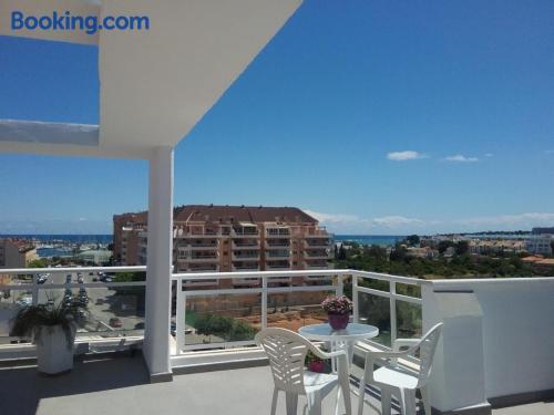 Apartamento em Denia. Wi-fi e terraço