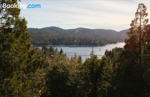 Lake Arrowhead a vostro piacimento! Wifi!