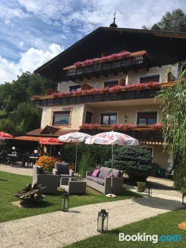 Appartement avec terrasse. Piscine!