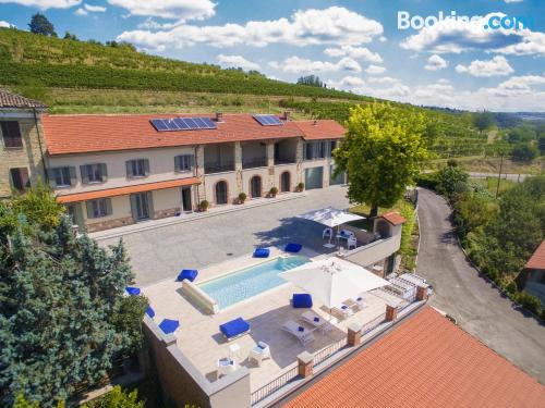 Apartamento con piscina en Vignale Monferrato