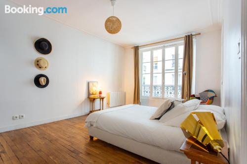 Apartamento para 2 pessoas em Paris.