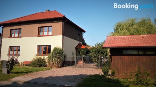 Ferienwohnung mit Terrasse. Zentrale!