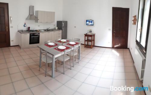 Apartamento com terraço. Perto de tudo!