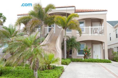 Apartamento de 85m2 en South Padre Island con piscina.