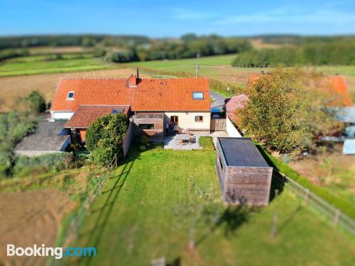 Spacieux appartement à Zonnebeke, idéal pour les groupes.