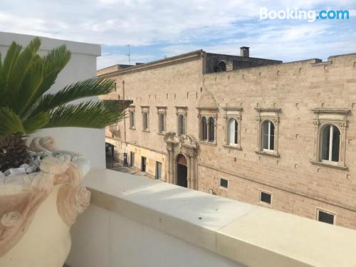 Prático apartamento em Monteroni di Lecce. Com terraço!.