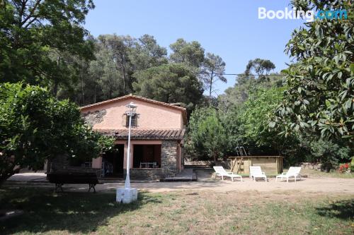 Appartement avec terrasse, en bonne position