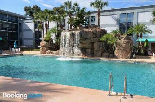 Pool with air-con home. 39m2!