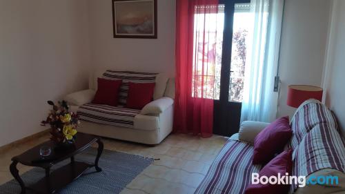 2 bedrooms place with terrace and wifi.