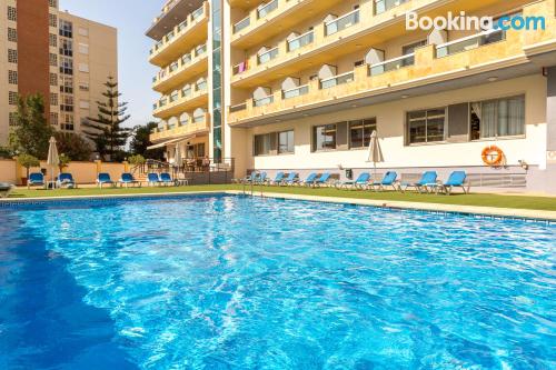 Piscina y internet en Torre del Mar con vistas