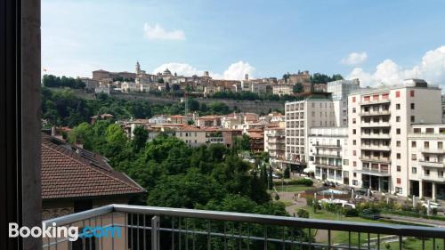 Apartamento com terraço e Wi-fi em Bérgamo