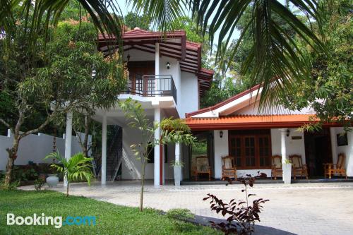 Apartamento con terraza en Weligama.