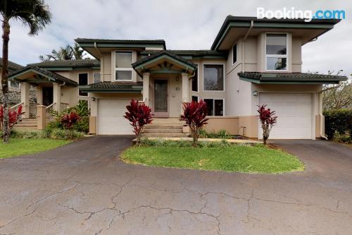 Apartment with internet in Princeville.