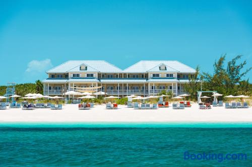 Studio in Grace Bay. Terrasse!