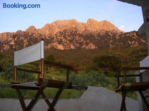 Ample appartement. Terrasse!