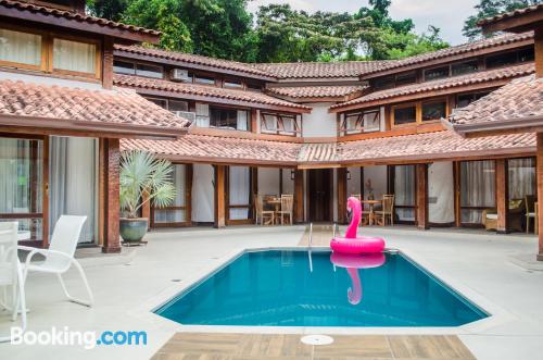 Appartement avec piscine, avec l'air!