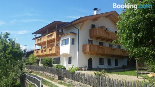 Confortable appartement avec deux chambres. Terrasse!