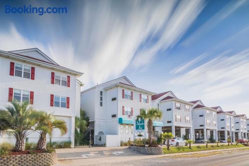 Ocean Isle Beach, dans la meilleure position. Terrasse!