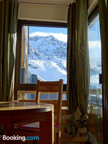 One bedroom apartment in Val Thorens in midtown. Dream!