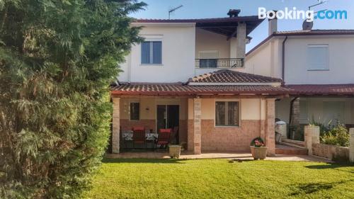 Spacieux appartement avec piscine. Avec terrasse!.