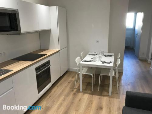 Confortável apartamento com 3 quartos, ideal para 5 ou mais