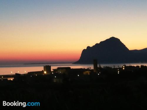 Apartamento com Internet em Erice