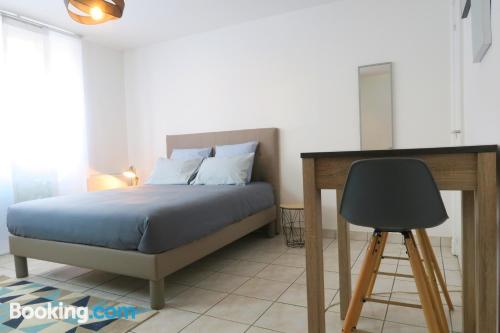 Prático apartamento de un dormitório. 24m2!.