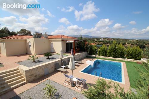 Apartamento com terraço. No centro!