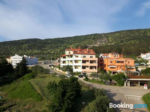 Appartement avec terrasse. À Cres