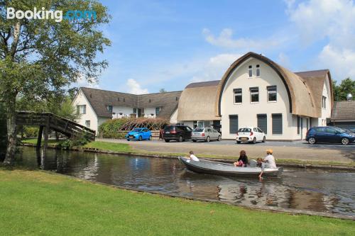 Appartamento a Giethoorn. Terrazza e Internet