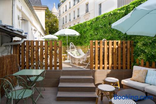 Appartement à Paris. Terrasse!