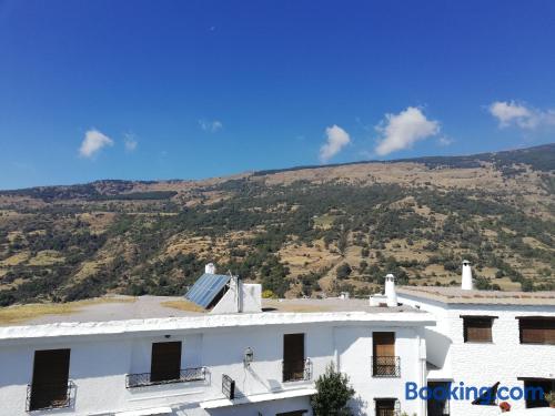 Appartement avec terrasse à Capileira.