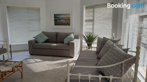 Appartement avec terrasse dans le centre-ville de Yzerfontein