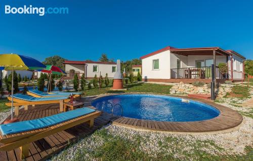 Appartement avec piscine. Pour 5 ou plus.