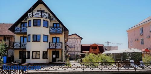 Pequeno apartamento em Golubitskaya. Terraço!