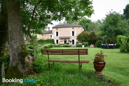 Terrace and internet place in Monflanquin for 2 people