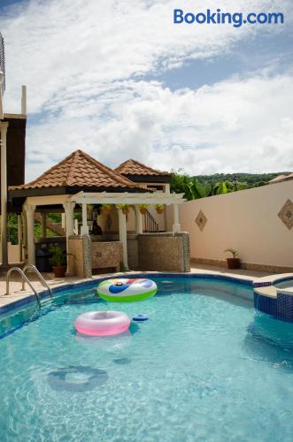 Apartamento com piscina em Montego Bay