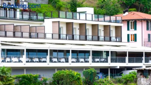 Pratique appartement à Lavena Ponte Tresa. Avec terrasse!