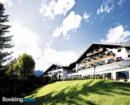 Appartamento con terrazza e Internet. Seefeld in Tirol a vostro piacimento!