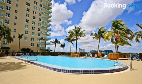 Apartamento de 123m2 en Miami con piscina