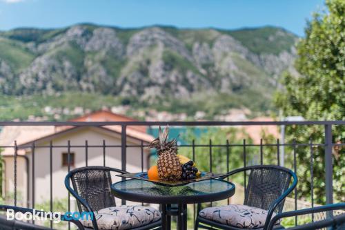 Apartamento con vistas y internet en Kotor y aire acondicionado