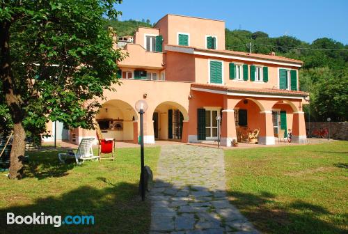 Klein Ferienwohnung in Finale Ligure. Terrasse!