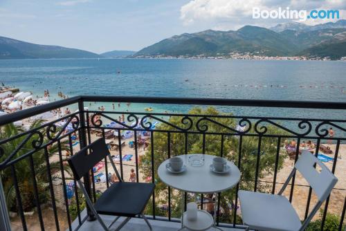 Apartamento con vistas en Tivat