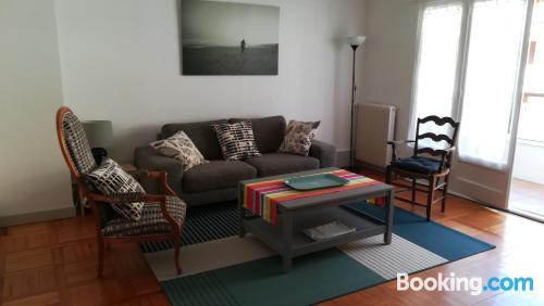 Apartamento em Saint-Jean-de-Luz. Calefação e Internet