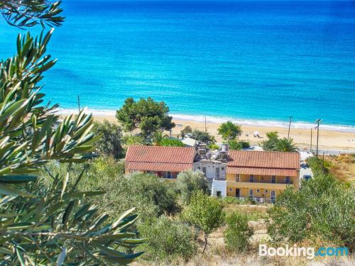 Appartement avec terrasse. Agios Georgios Pagon à vos pieds