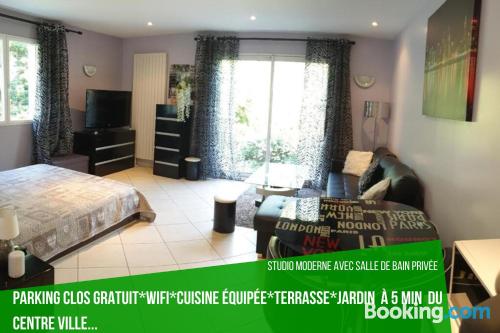 Pets allowed apartment in Corbeil-Essonnes with wifi.