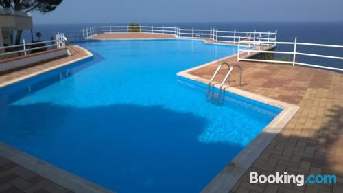 Apartamento con piscina y aire acondicionado en Altavilla Milicia